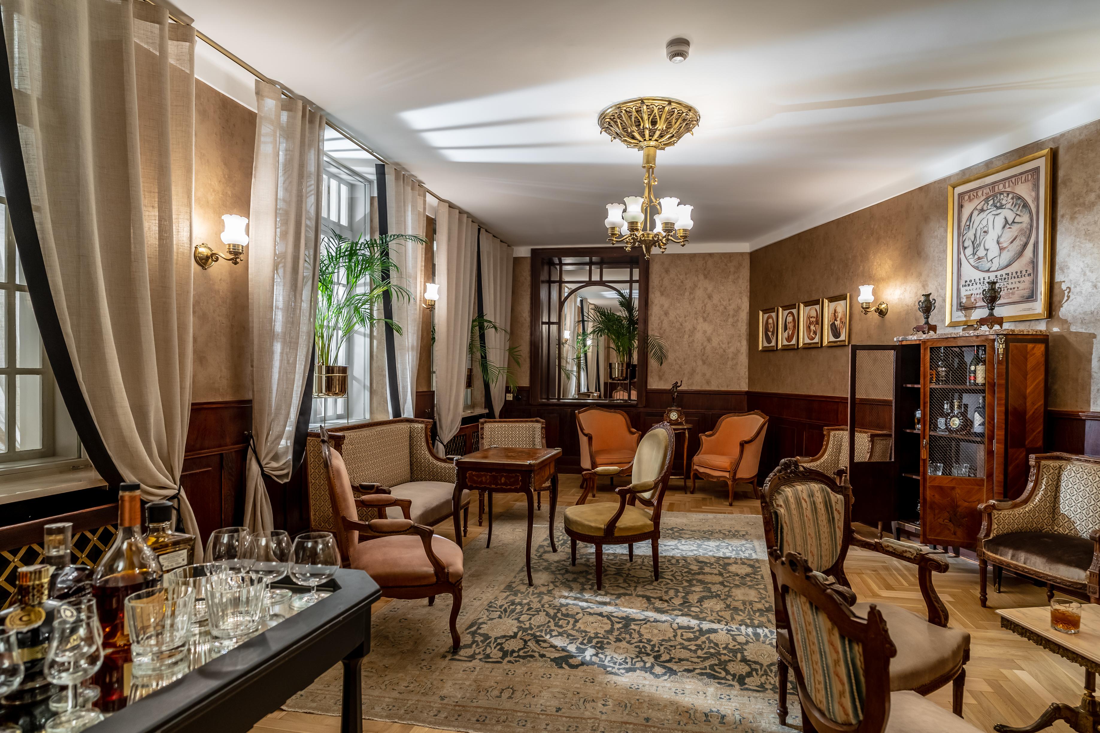 Hotel H15 Francuski Old Town - Destigo Hotels Krakov Exteriér fotografie The interior of the hotel